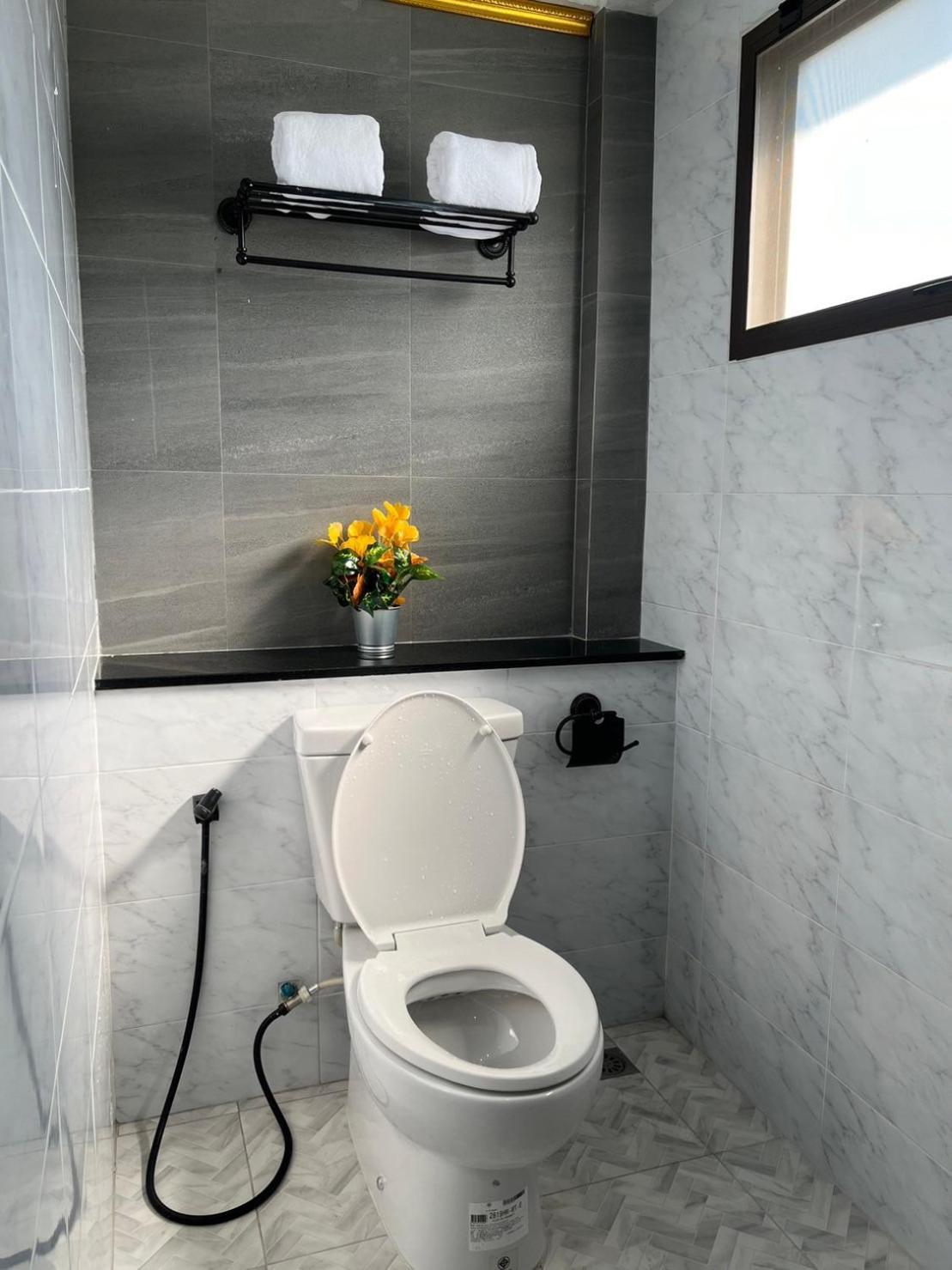 Quinstel Hostel Μπανγκόκ Εξωτερικό φωτογραφία